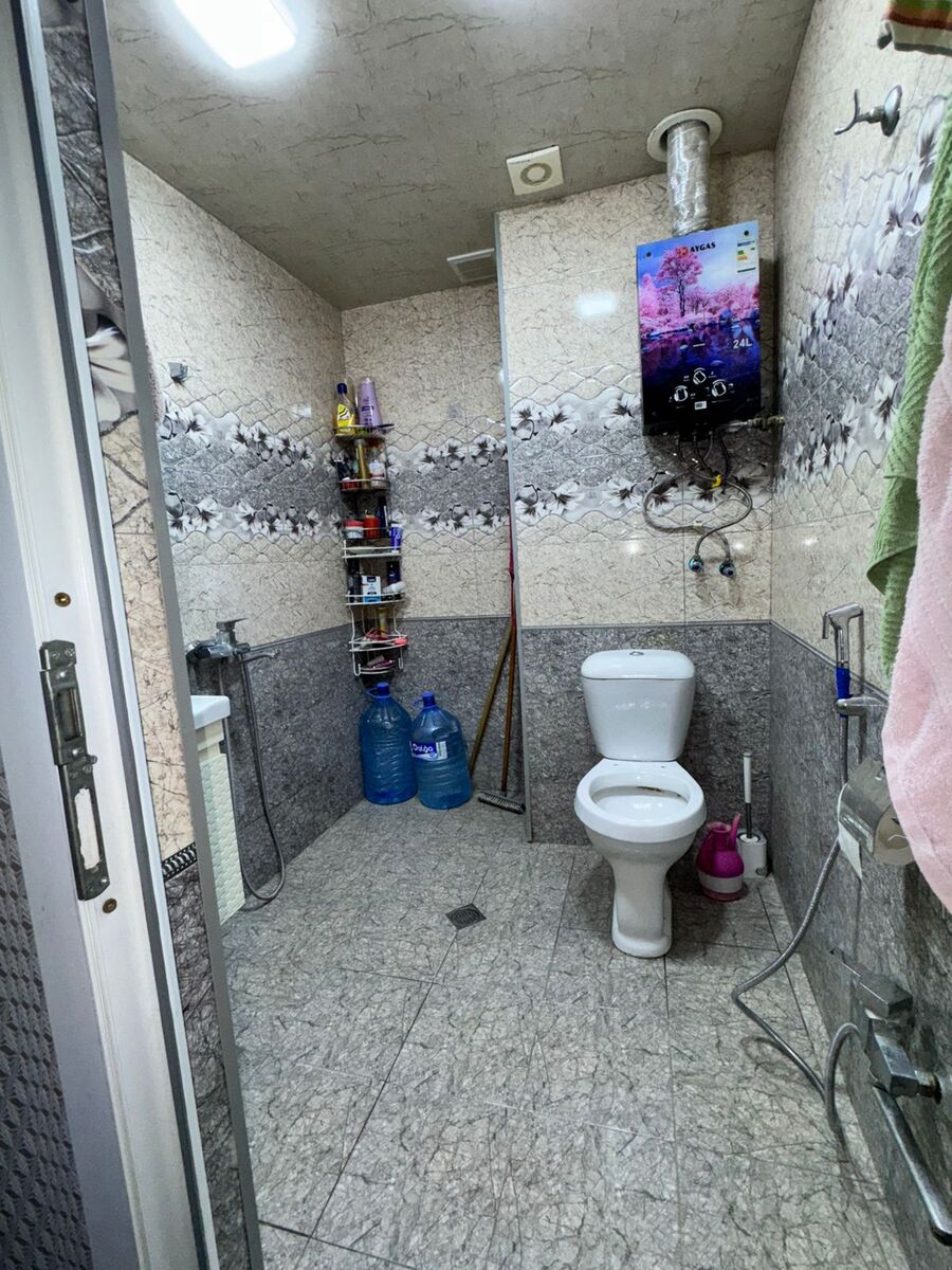 Satılır 2 otaqlı köhnə tikili 65 m² — Mənzil, Bakı (7)