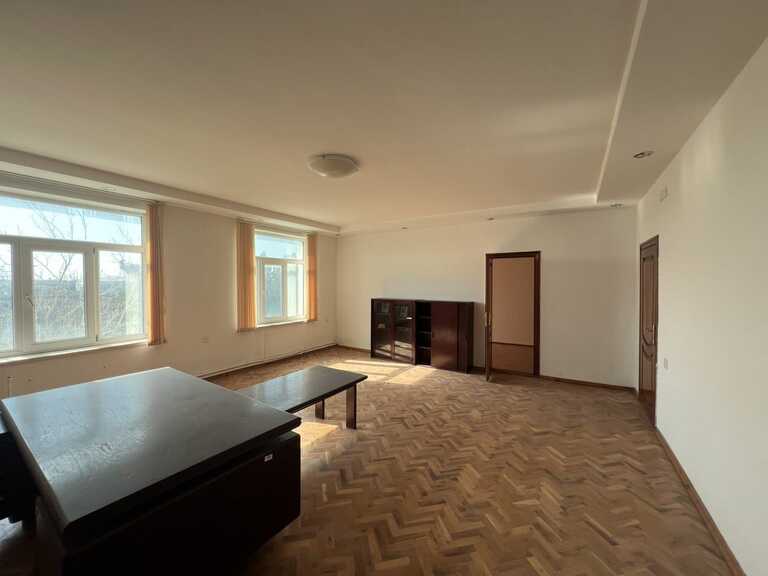 İcarəyə verilir obyekt 1028 m² — Əmlak, Bakı (4)