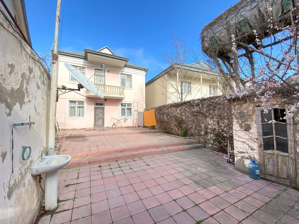 Satılır 4 otaqlı həyət evi/bağ evi 140 m² — Ev, villa, Bakı (4)