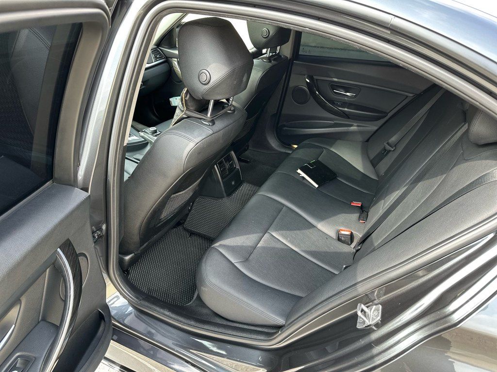 BMW 320, 2.0 L, 2016 il, 209 000 km — Avtomobillər, Bakı (7)