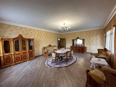 İcarəyə verilir 4 otaqlı yeni tikili 227 m² — Bakı