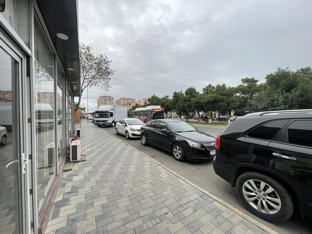 Sumqayit seheri 8 ci mikrayon dayanacaqa yaxin tam yol kenarinda — Daşınmaz əmlak, Sumqayıt (2)