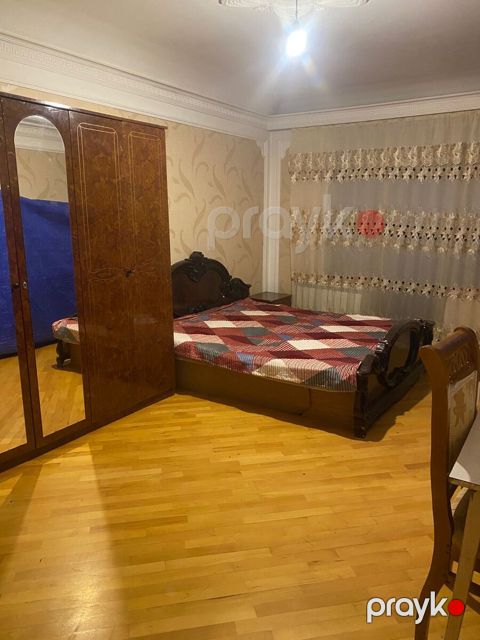 İcarəyə verilir 3 otaqlı köhnə tikili 100 m²
