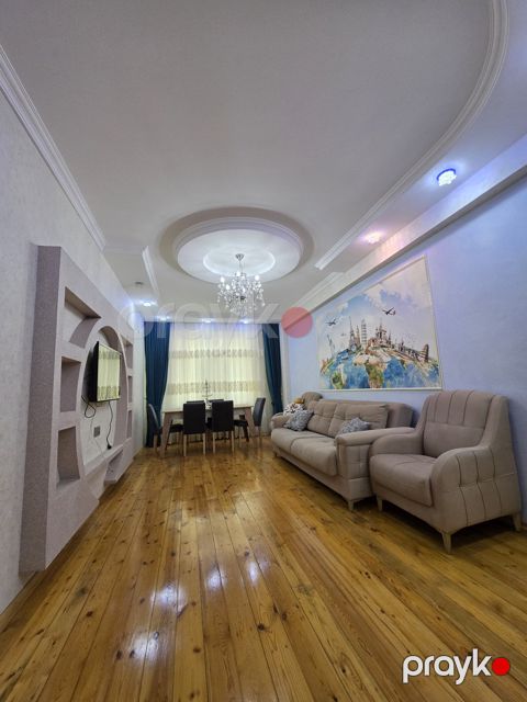 Satılır 3 otaqlı yeni tikili 100 m²