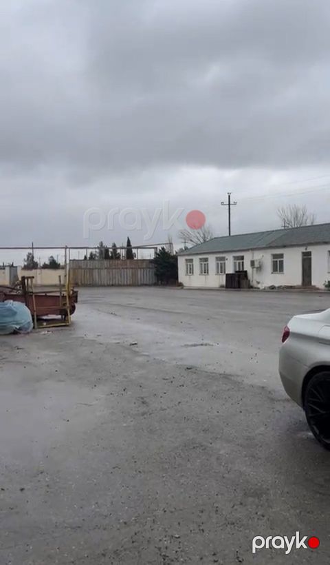 Satılır obyekt 5400 m² — Bakı