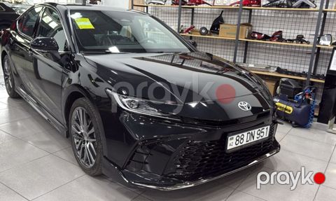 Toyota Camry, 2.0 L, 1 kWh, 2026 il, yeni