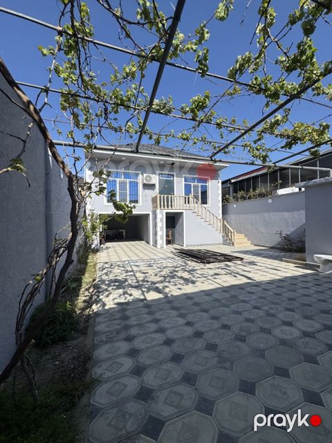 Satılır 4 otaqlı həyət evi/bağ evi 165 m²