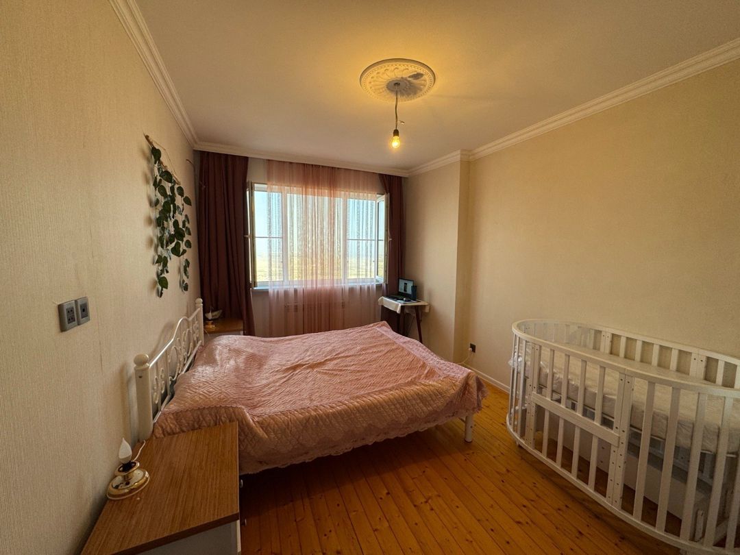 Satılır 3 otaqlı köhnə tikili 107 m² — Mənzil, Bakı (8)