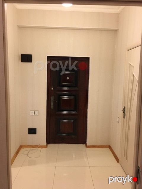 Satılır 2 otaqlı yeni tikili 52 m²