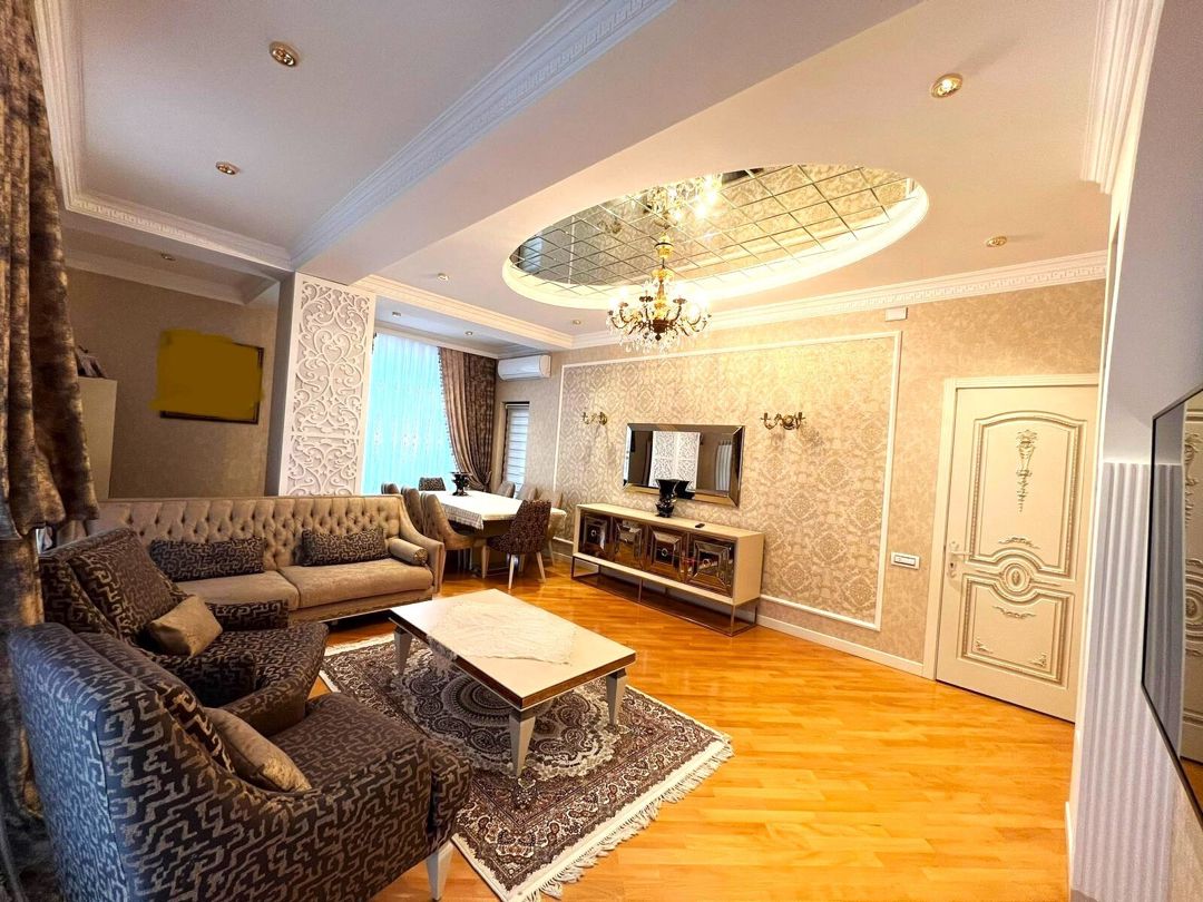 Satılır 3 otaqlı yeni tikili 130 m² — Mənzil, Bakı (2)