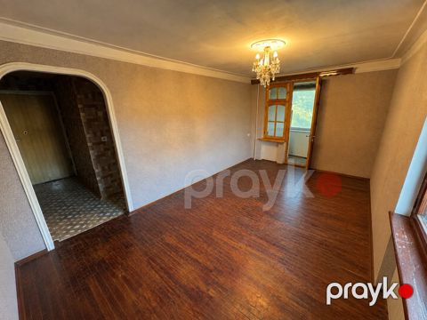Satılır 1 otaqlı köhnə tikili 40 m²