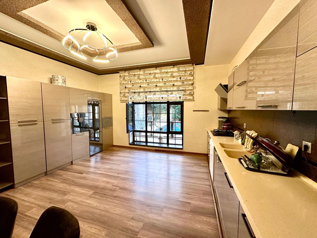 Satılır 4 otaqlı həyət evi/bağ evi 220 m² — Ev, villa, Bakı (10)