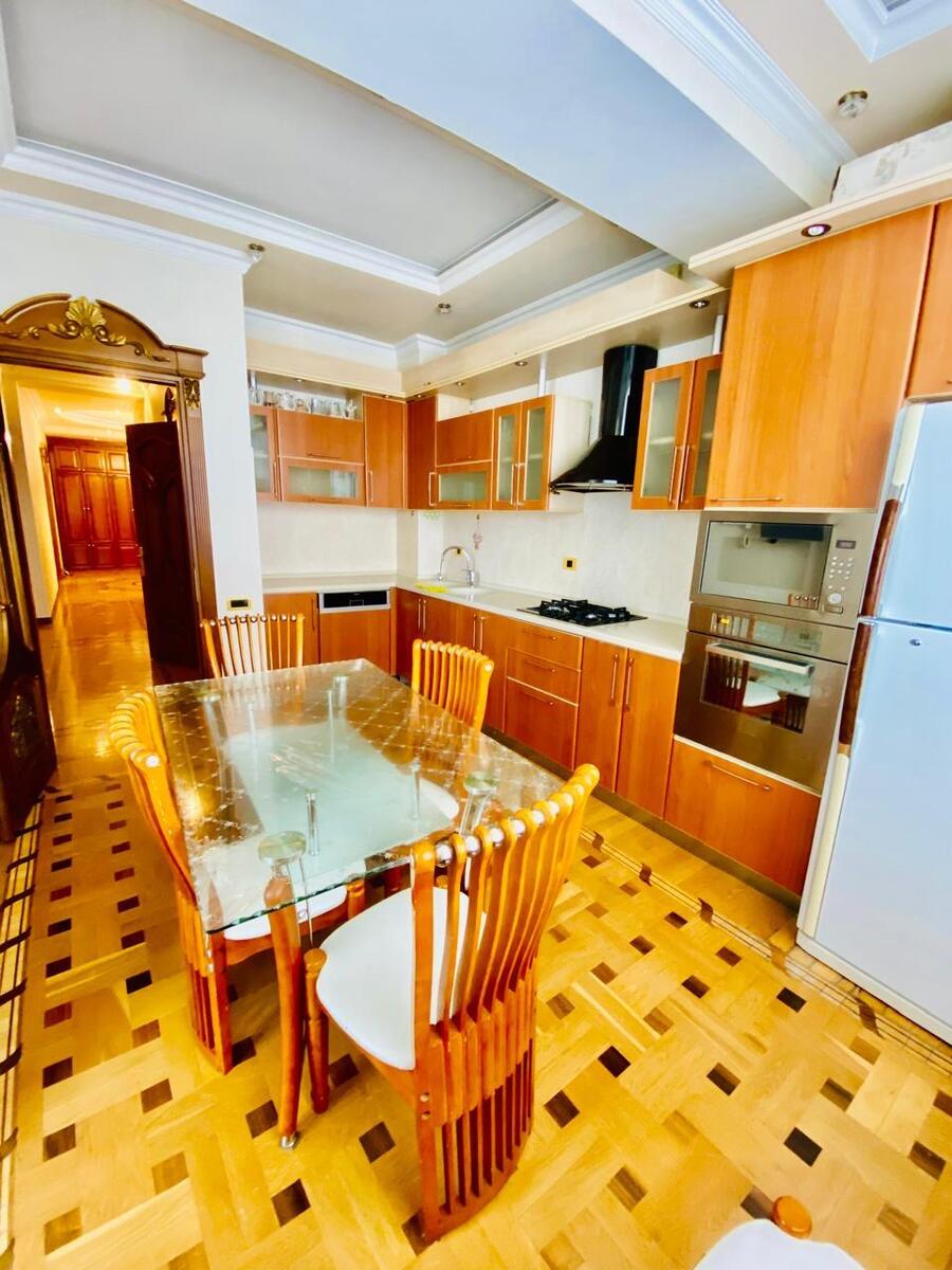 İcarəyə verilir 3 otaqlı yeni tikili 155 m² — Mənzil, Bakı (7)