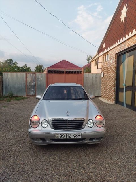Mercedes E 280, 2.8 L, 2001 il, 356 000 km — Qazax