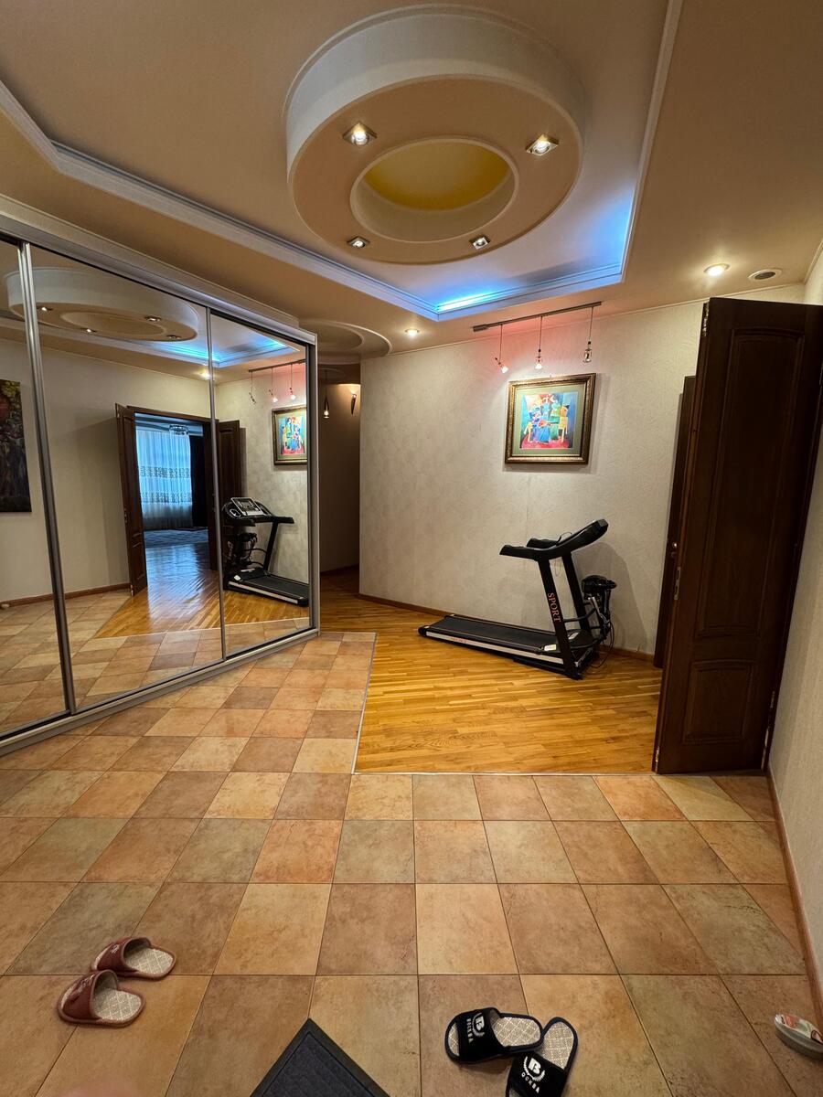 Satılır 5 otaqlı yeni tikili 245 m² — Mənzil, Bakı (11)