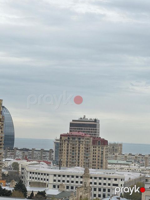 Satılır 3 otaqlı yeni tikili 110 m²