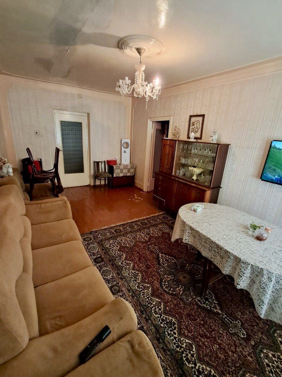 Satılır 4 otaqlı köhnə tikili 100 m² — Mənzil, Bakı (2)