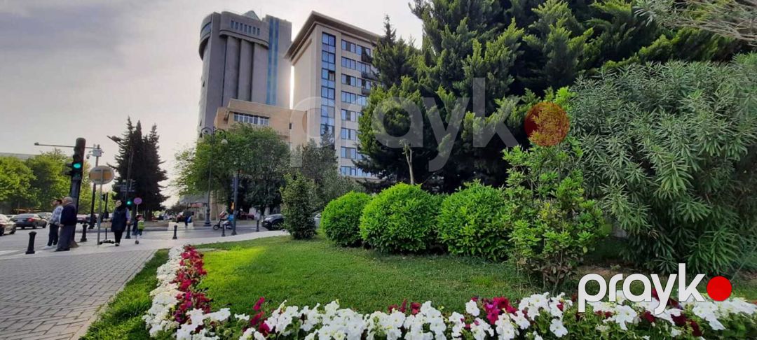 Satılır 2 otaqlı köhnə tikili 63 m² — Mənzil, Bakı (2)