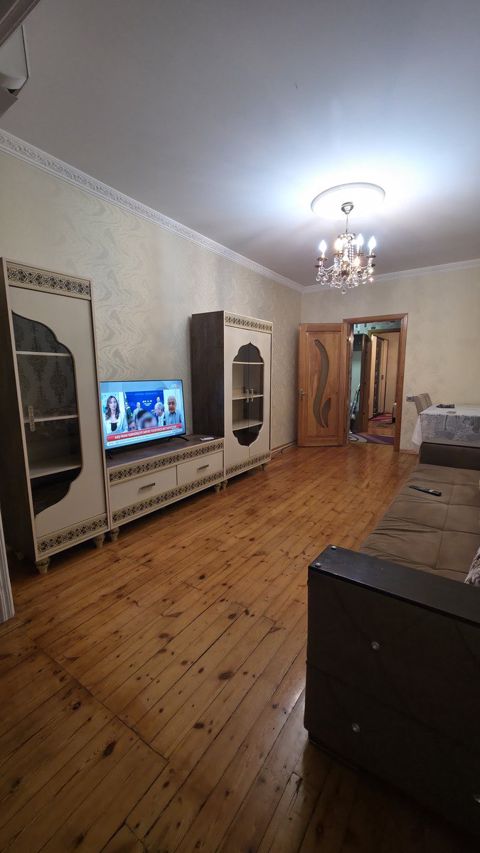 İcarəyə verilir 2 otaqlı köhnə tikili 47 m² — Bakı
