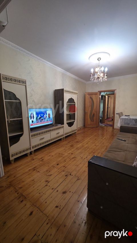 İcarəyə verilir 2 otaqlı köhnə tikili 47 m²