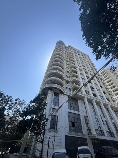 Satılır 2 otaqlı yeni tikili 86 m² — Bakı