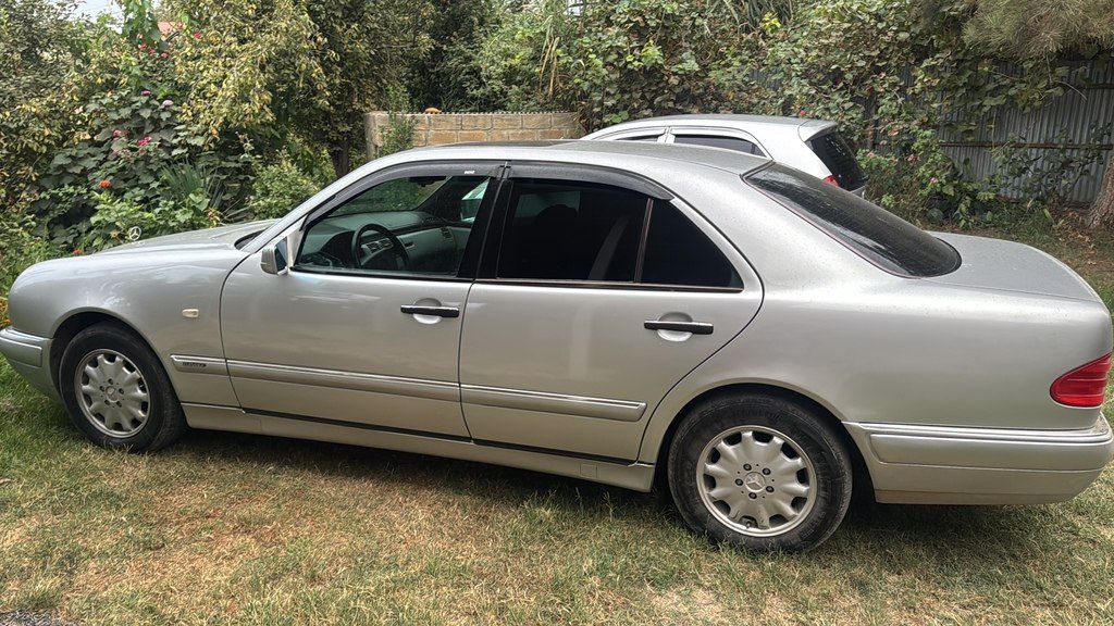 Mercedes E 230, 2.3 L, 1995 il, 346 813 km — Avtomobillər, Bakı (12)