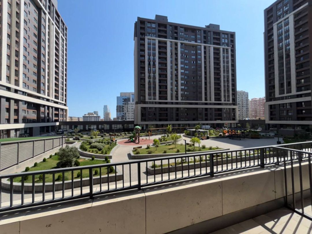 Satılır 3 otaqlı yeni tikili 170 m² — Mənzil, Bakı (2)