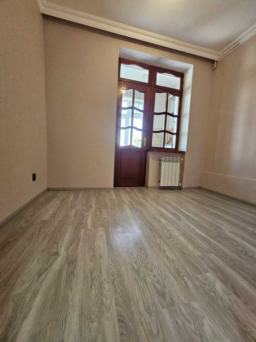 Satılır 2 otaqlı köhnə tikili 37 m² — Mənzil, Bakı (10)