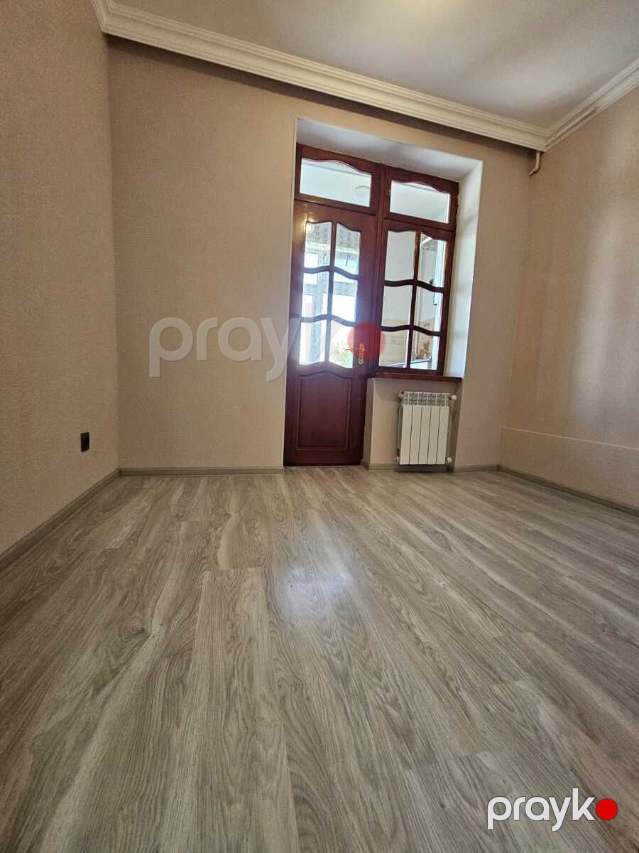 Satılır 2 otaqlı köhnə tikili 37 m² — Mənzil, Bakı (10)