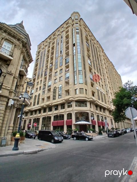İcarəyə verilir 3 otaqlı yeni tikili 90 m²