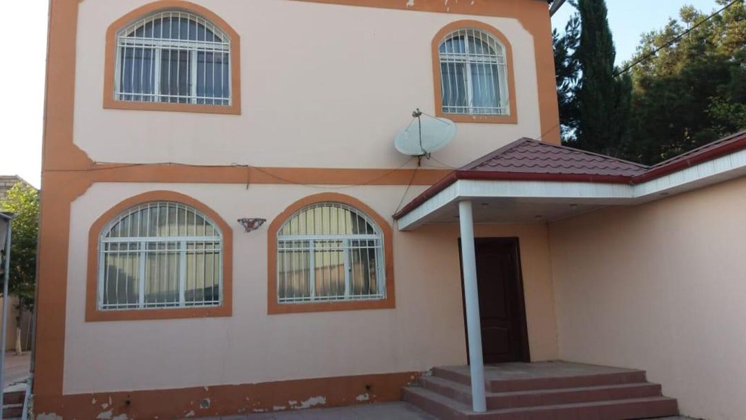Satılır 7 otaqlı həyət evi/bağ evi 200 m² — Ev, villa, Bakı (2)