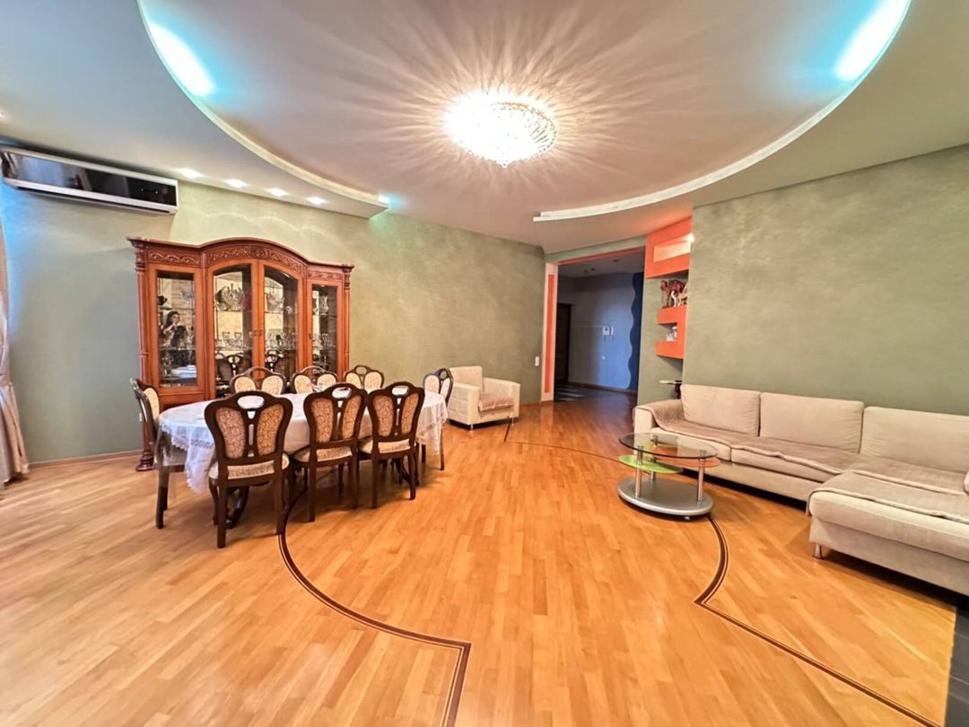 Satılır 4 otaqlı yeni tikili 195 m² — Mənzil, Bakı (12)