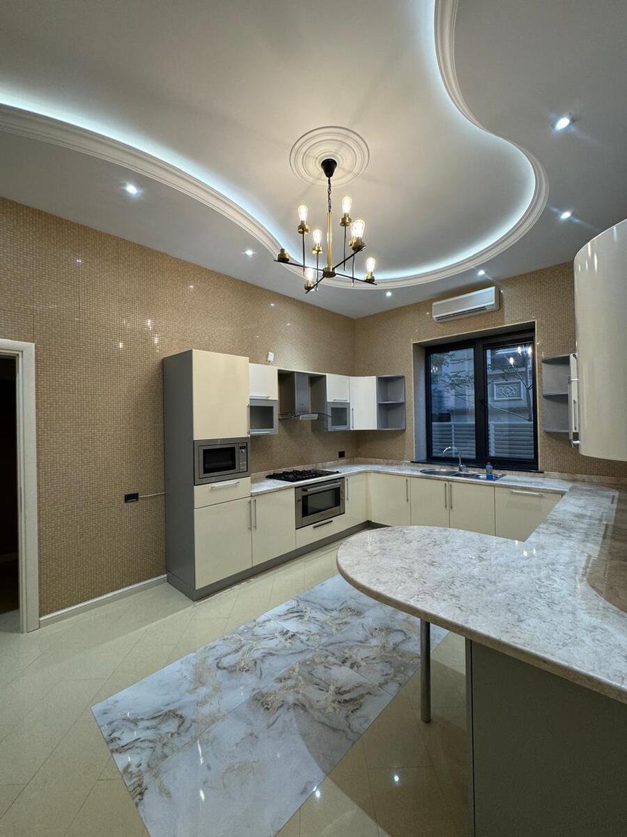 Satılır 10 otaqlı həyət evi/bağ evi 550 m² — Ev, villa, Bakı (11)