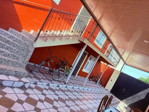 Satılır – sumqayıtda 2 mərtəbəli həyət evi Ünvan: Sumqayıt — Sumqayıt