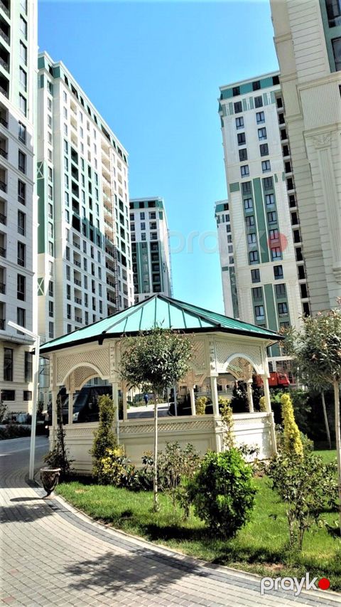 Satılır 4 otaqlı yeni tikili 180 m²