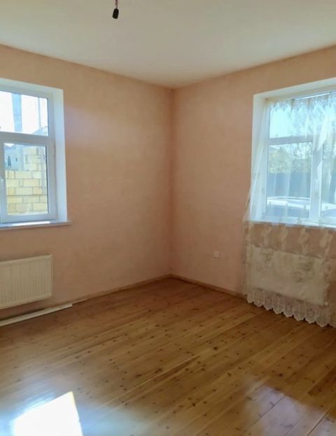 İcarəyə verilir 3 otaqlı həyət evi/bağ evi 75 m² — Naftalan