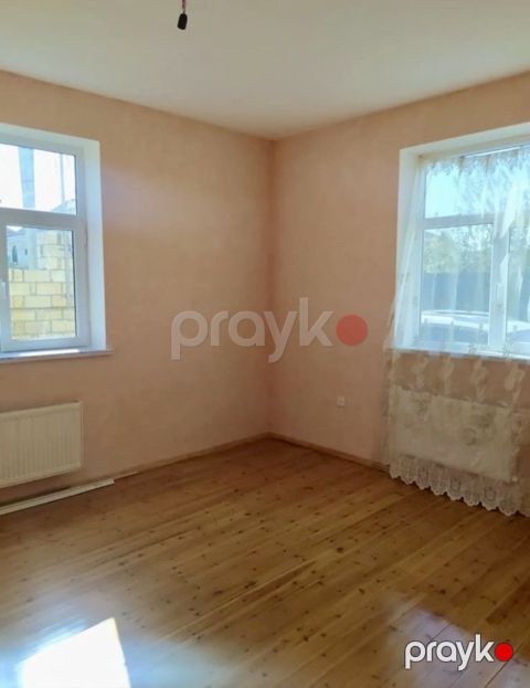 İcarəyə verilir 3 otaqlı həyət evi/bağ evi 75 m²