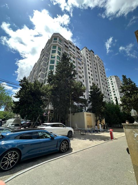 Satılır 4 otaqlı yeni tikili 167 m² — Bakı