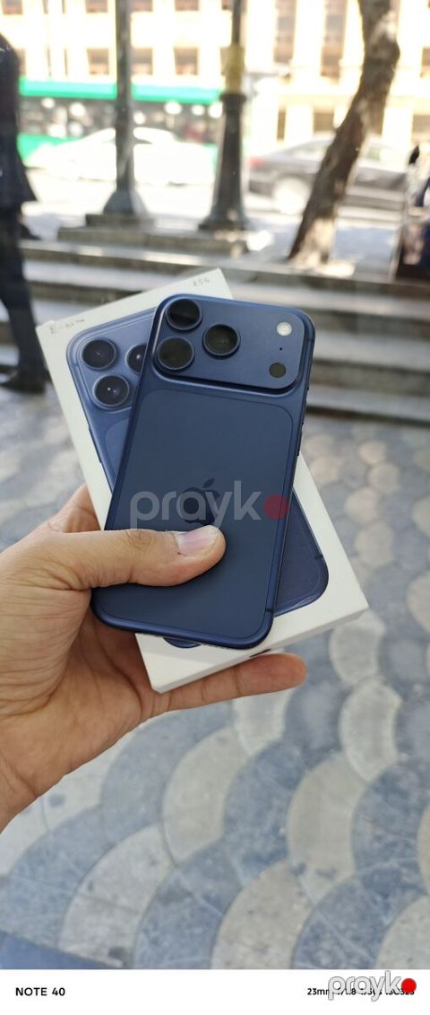 Apple iPhone 17 Pro Deep Blue 256GB/12GB