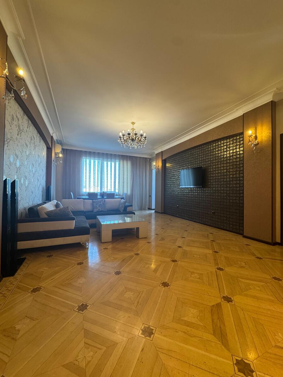İcarəyə verilir 3 otaqlı yeni tikili 150 m² — Mənzil, Bakı (10)
