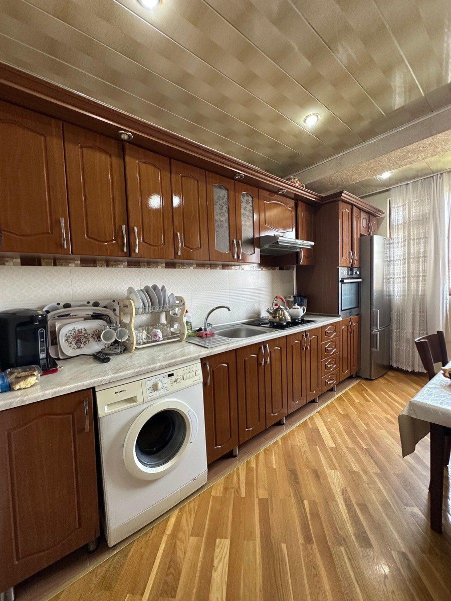 Satılır 4 otaqlı köhnə tikili 94 m² — Mənzil, Bakı (11)