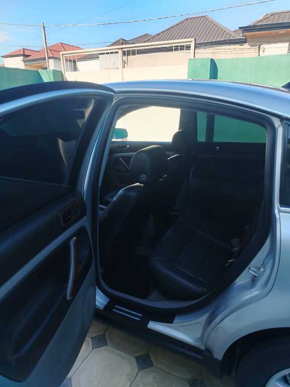 Volkswagen Passat, 1.8 L, 2002 il, 305 090 km — Avtomobillər, Bakı (11)