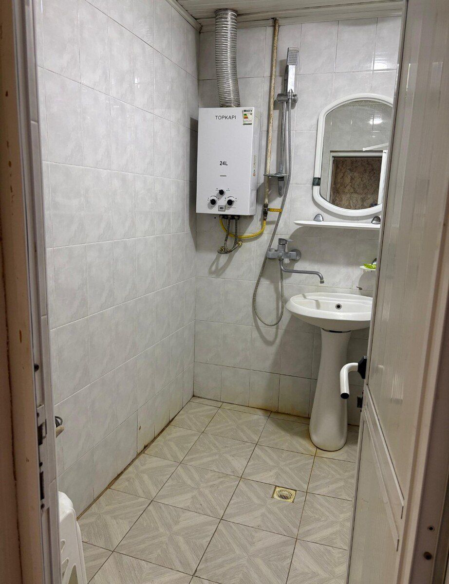 İcarəyə verilir 3 otaqlı köhnə tikili 95 m² — Mənzil, Bakı (8)