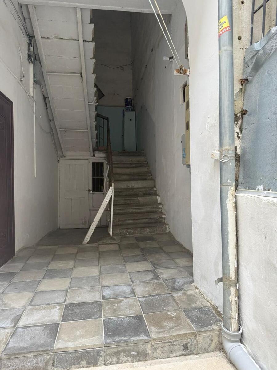 Satılır 2 otaqlı köhnə tikili 75 m² — Mənzil, Bakı (7)
