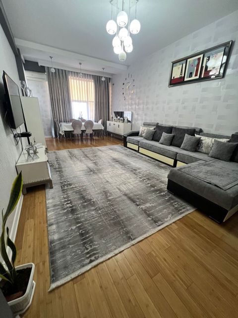 Satılır 4 otaqlı yeni tikili 165 m² — Bakı