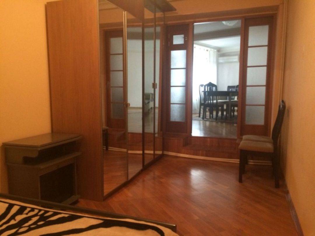 Satılır 4 otaqlı köhnə tikili 100 m² — Mənzil, Bakı (5)