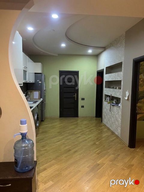 İcarəyə verilir 3 otaqlı yeni tikili 86 m²