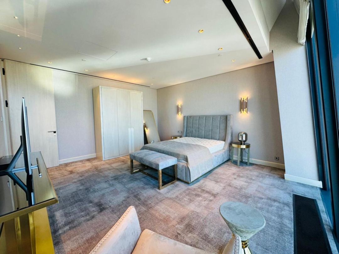İcarəyə verilir 4 otaqlı yeni tikili 350 m² — Mənzil, Bakı (9)