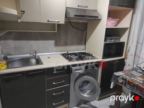 İcarəyə verilir 1 otaqlı köhnə tikili 33 m²