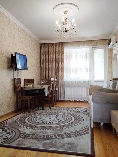 Satılır 2 otaqlı köhnə tikili 55 m² — Bakı